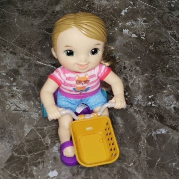 Baby Alive doll with bicycle - Picture 3 of 12